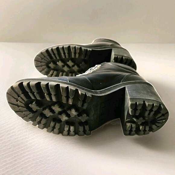 Marc Fisher Womens Waldo Lug Sole Combat Boots Size 10 Black Chunky Platform EUC - Picture 8 of 8